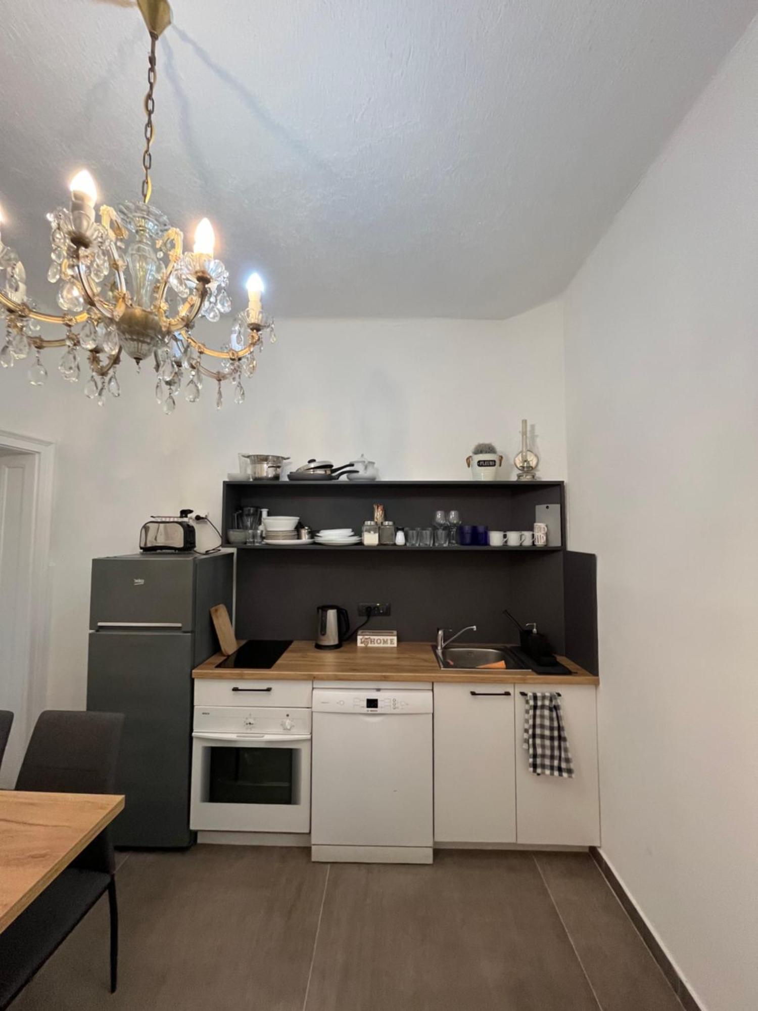 Two Bedroom Apartment Near Slavija Square Belgrad Exteriör bild