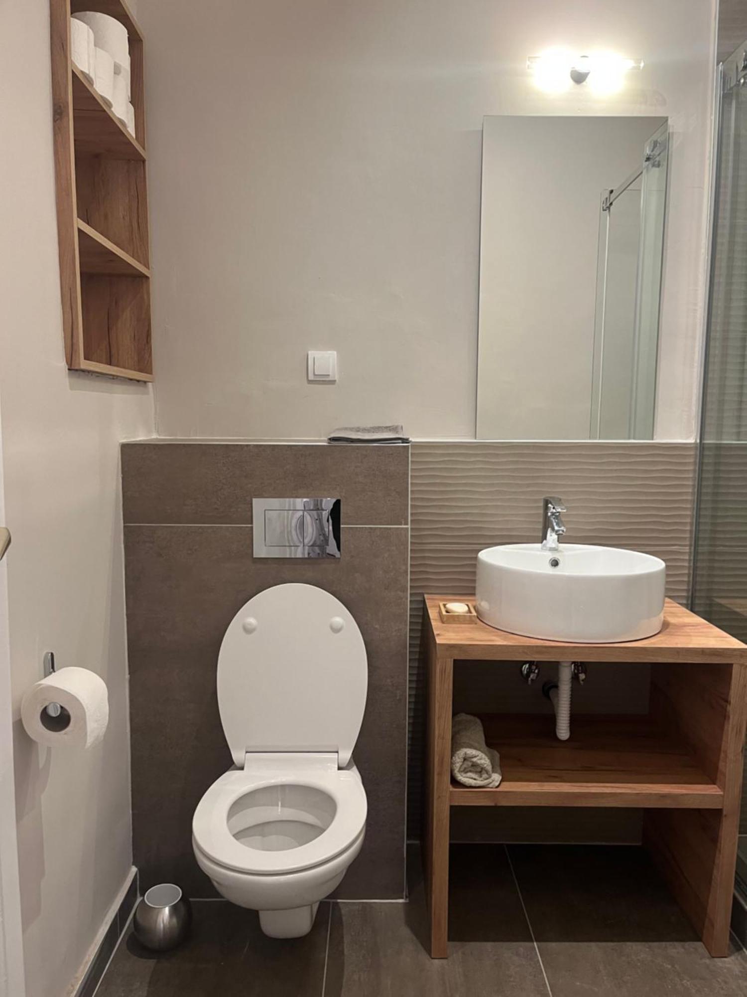 Two Bedroom Apartment Near Slavija Square Belgrad Exteriör bild
